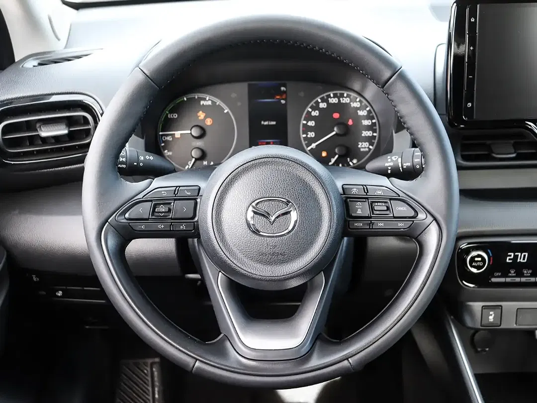 Mazda 2 - Thumbnail 6