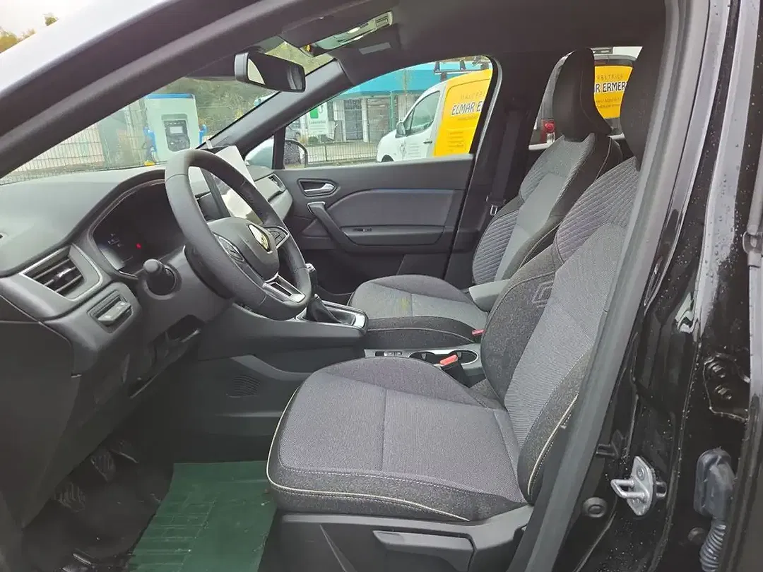 Renault Captur - Thumbnail 10