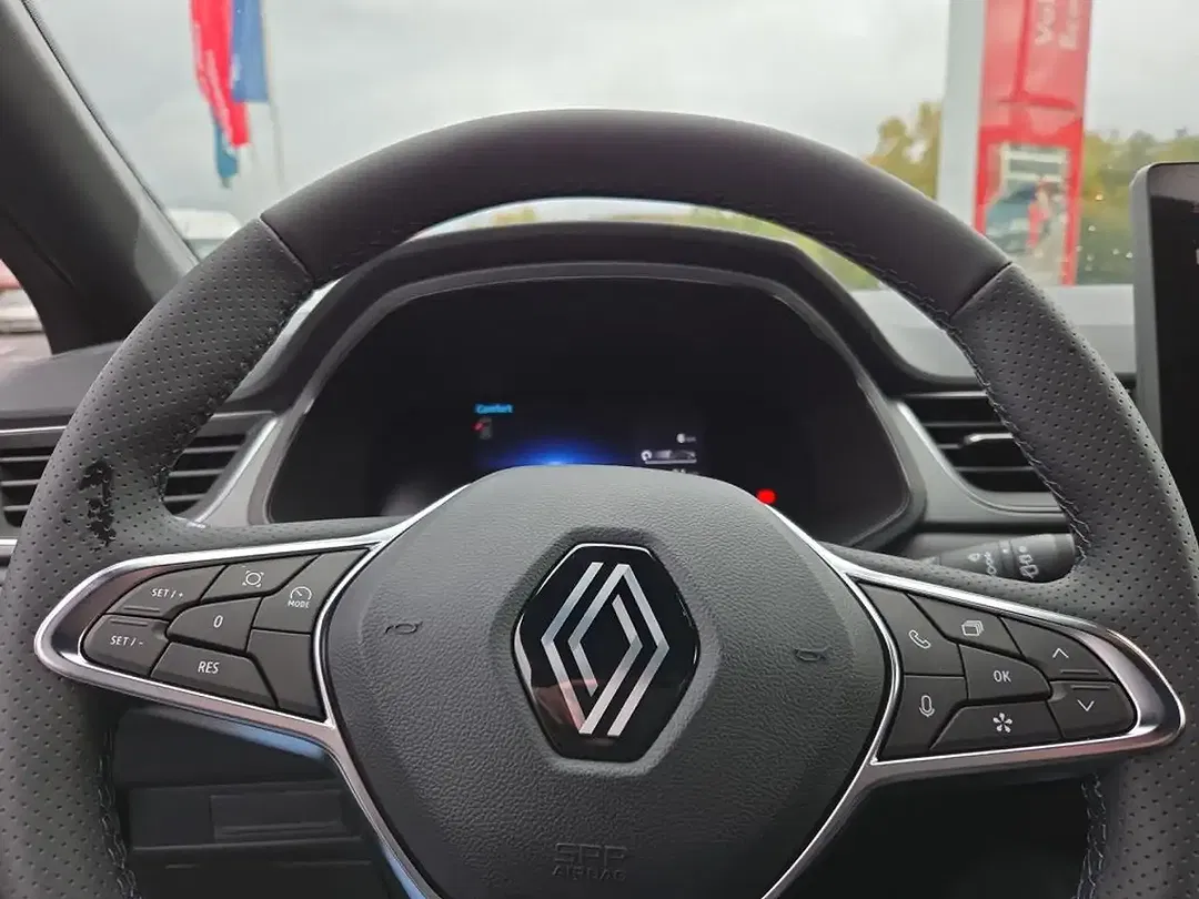 Renault Captur - Thumbnail 15
