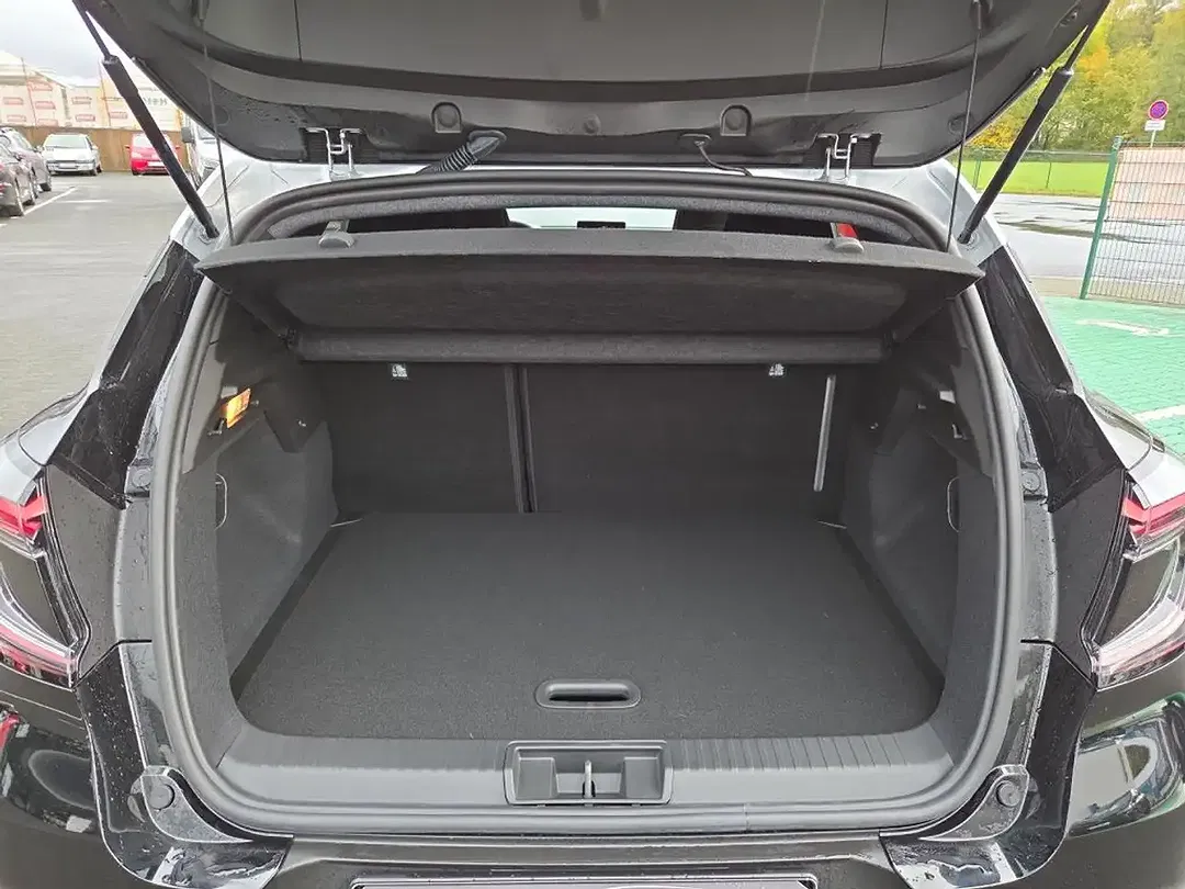 Renault Captur - Thumbnail 7