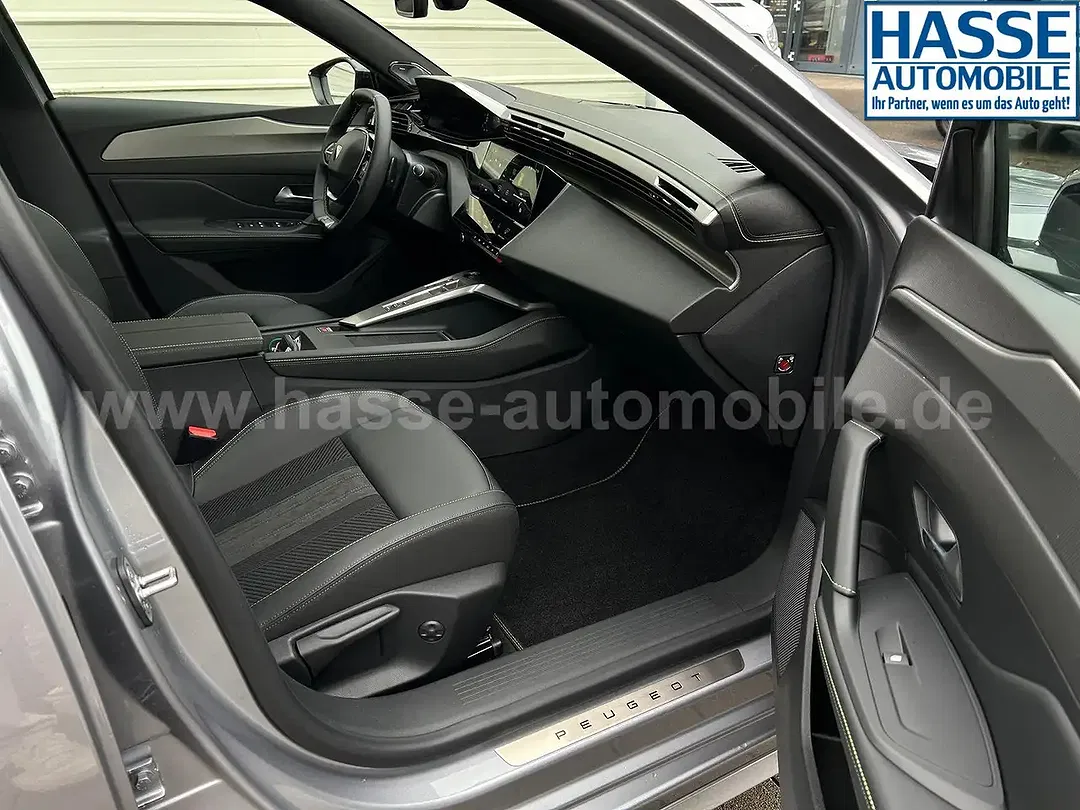Peugeot 308 - Thumbnail 12