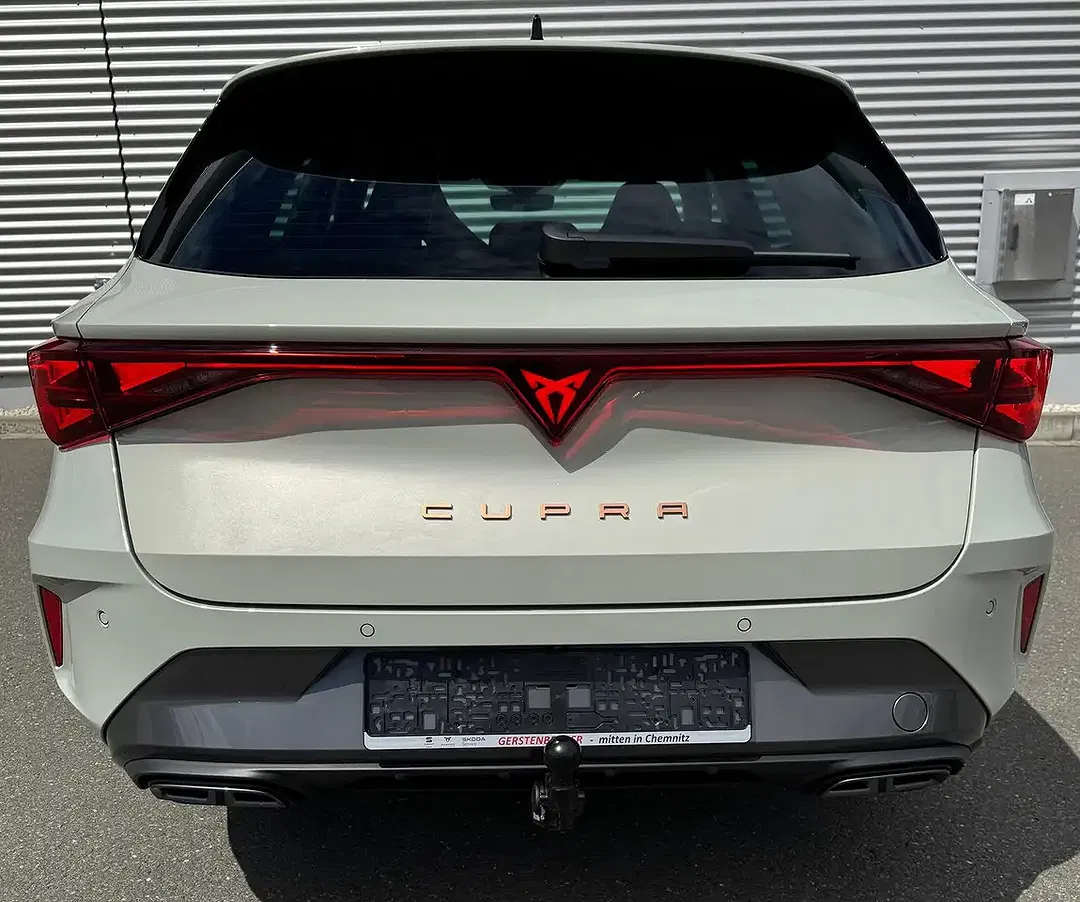 CUPRA Leon - Thumbnail 10