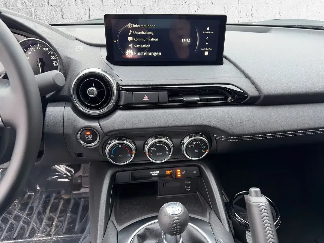 Mazda MX-5 - Thumbnail 9