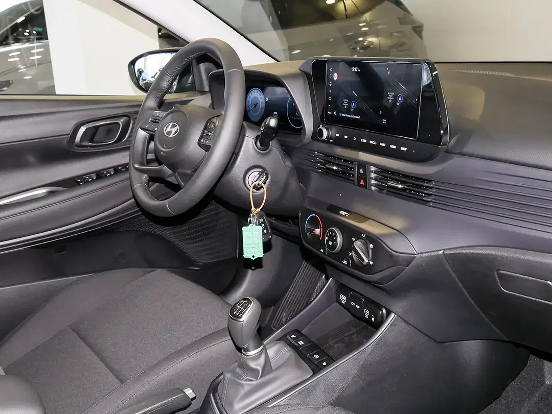 Hyundai i20 - Thumbnail 3