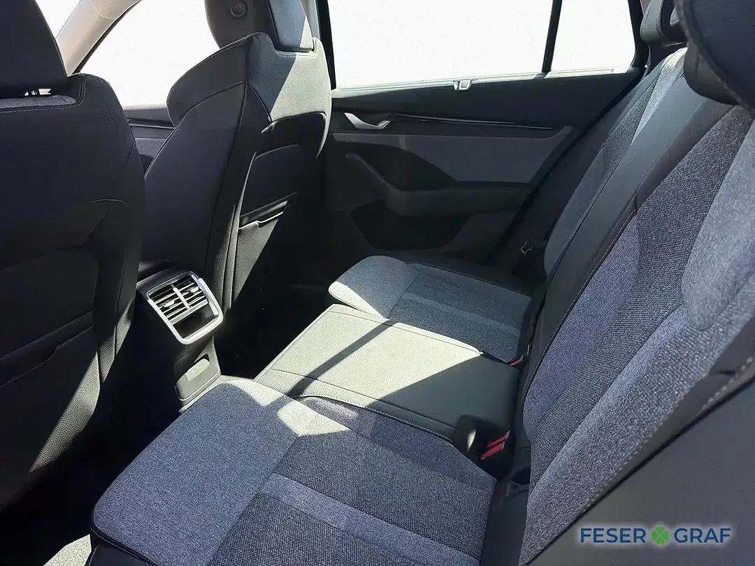 Skoda Octavia - Thumbnail 10