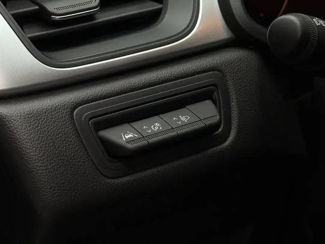 Renault Captur - Thumbnail 11