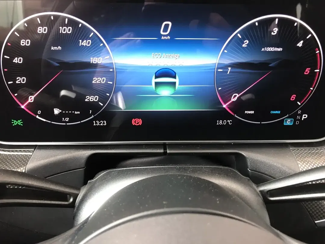 Mercedes-Benz C 220 - Thumbnail 9