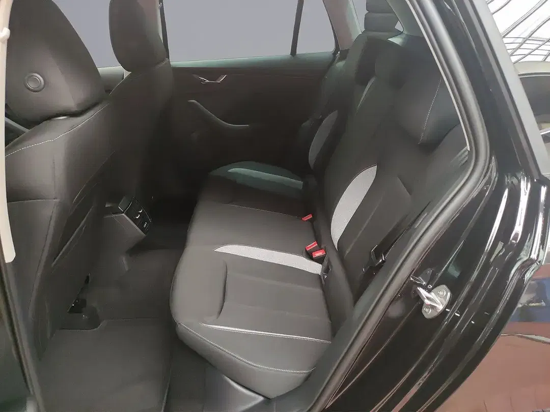 Skoda Kamiq - Thumbnail 11