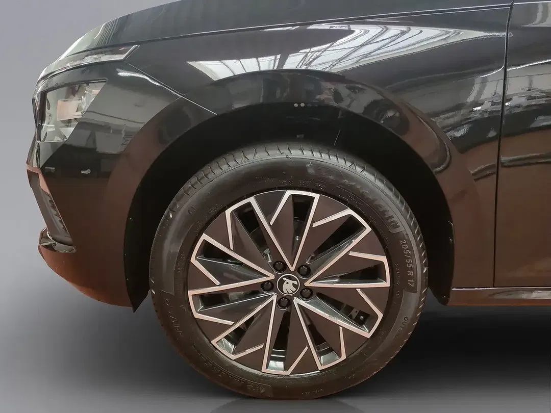 Skoda Kamiq - Thumbnail 5