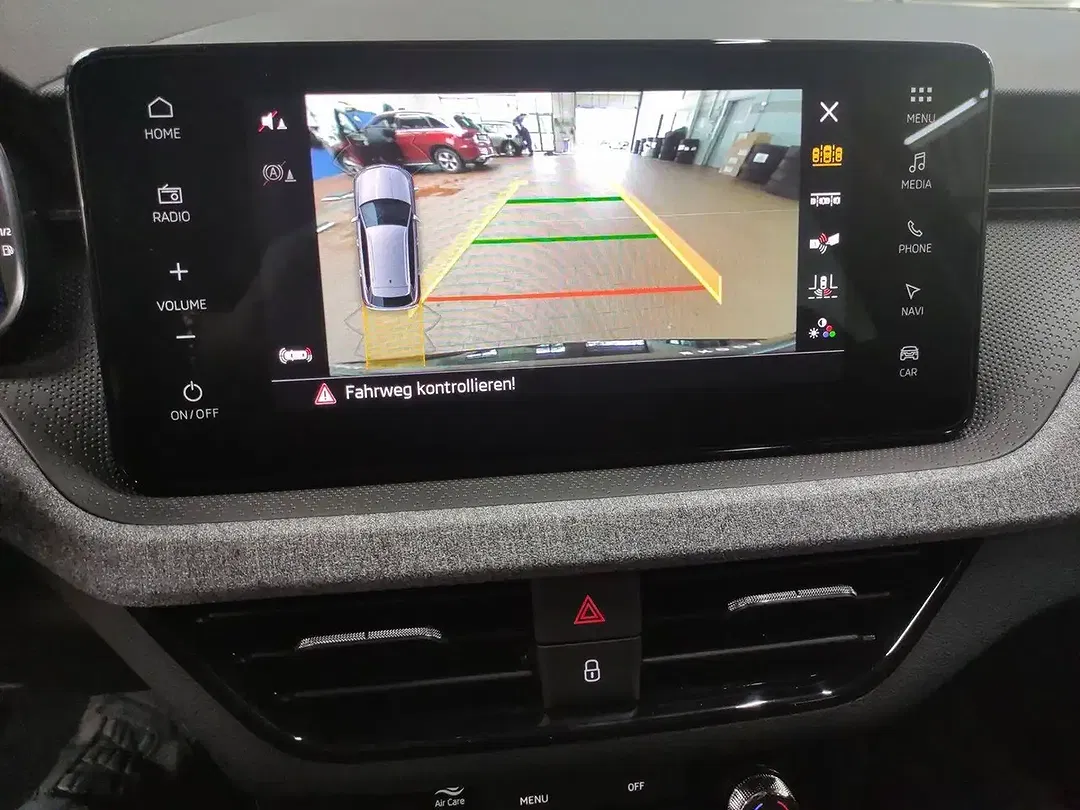 Skoda Kamiq - Thumbnail 9