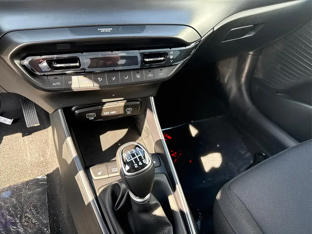 Hyundai i20 - Thumbnail 13