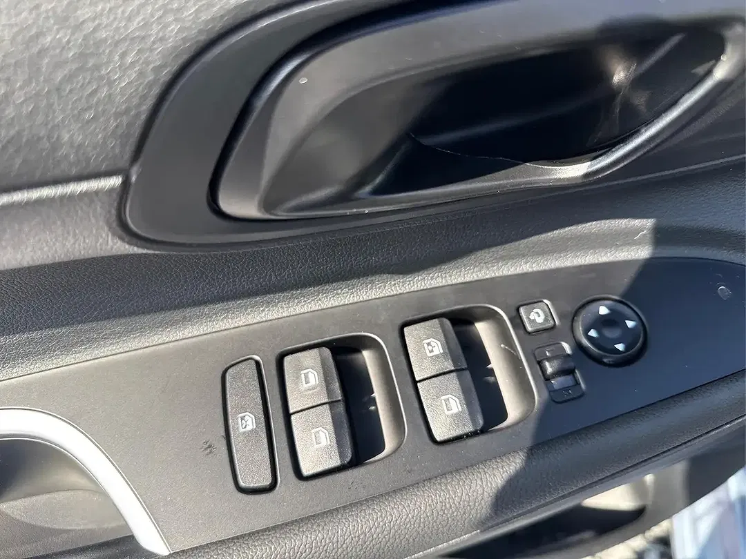 Hyundai i20 - Thumbnail 14