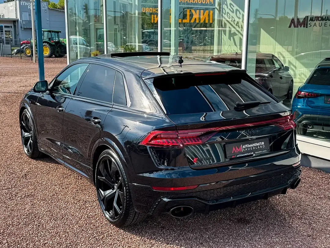 Audi RS Q8 - Thumbnail 10