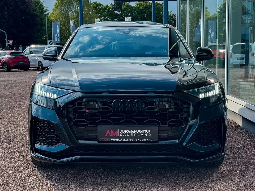 Audi RS Q8 - Thumbnail 2