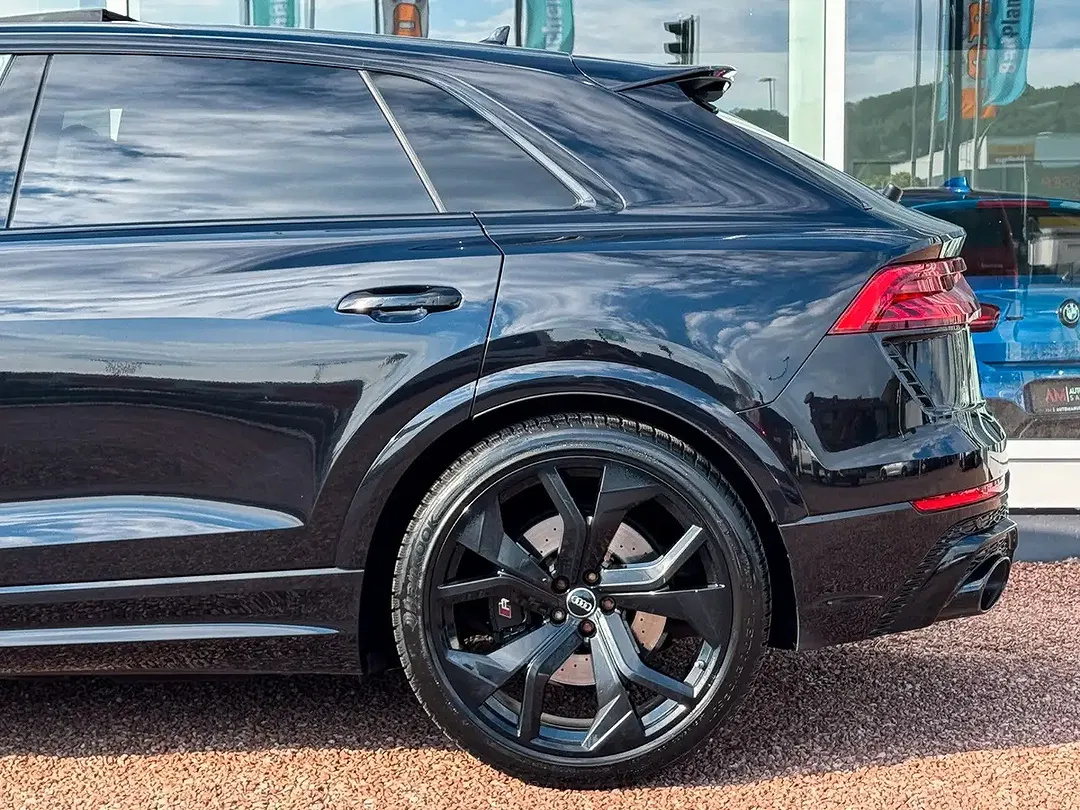 Audi RS Q8 - Thumbnail 7