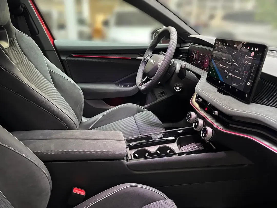 Skoda Superb - Thumbnail 6