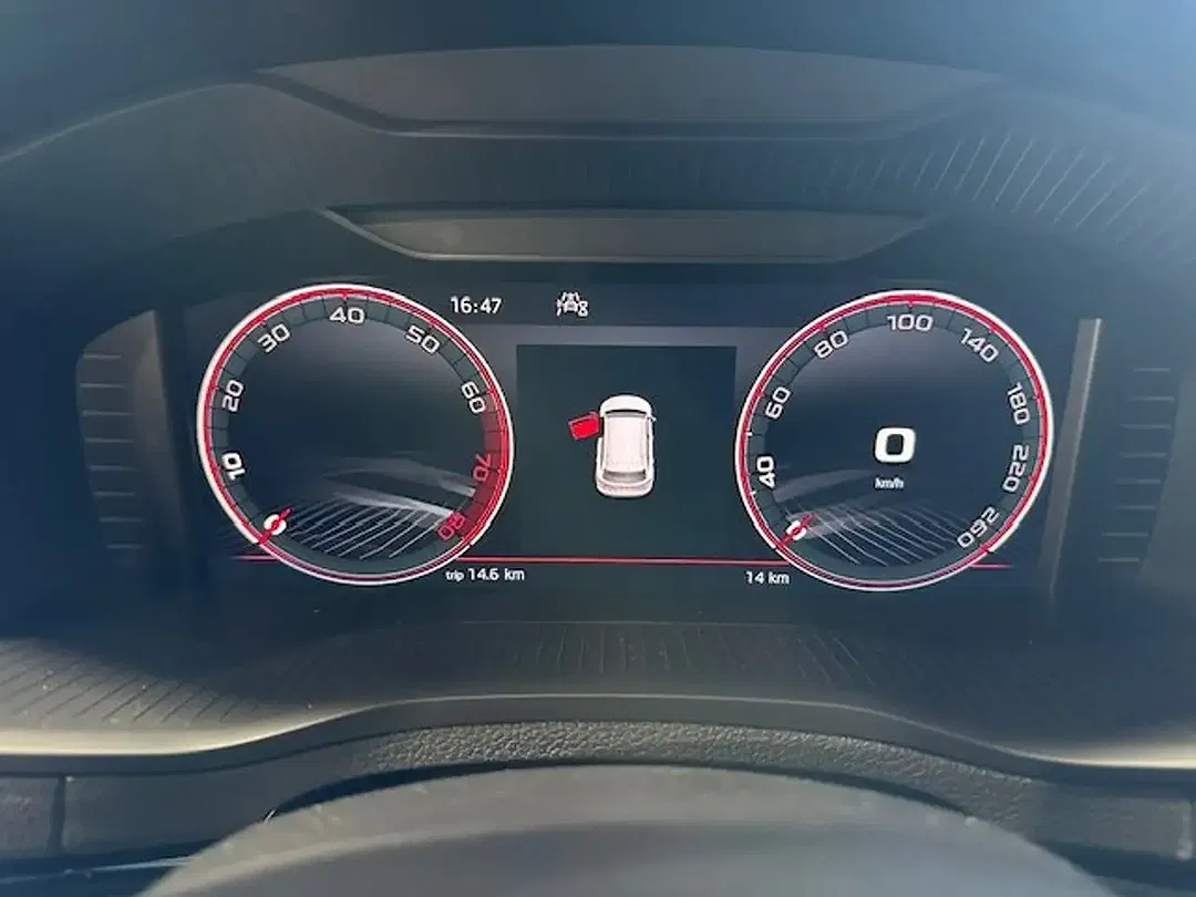 Skoda Karoq - Thumbnail 15