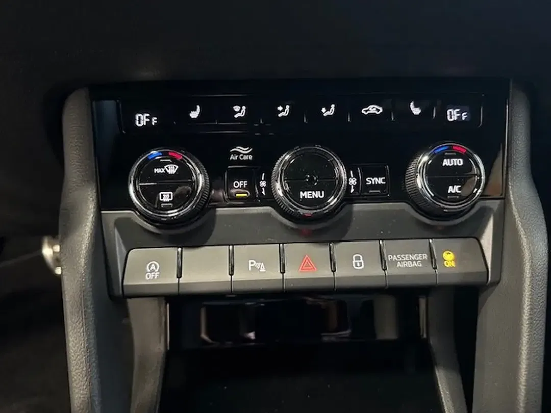 Skoda Karoq - Thumbnail 17