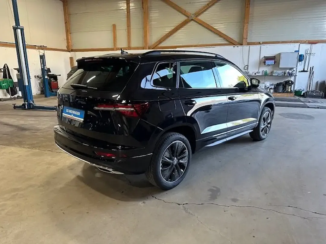 Skoda Karoq - Thumbnail 3