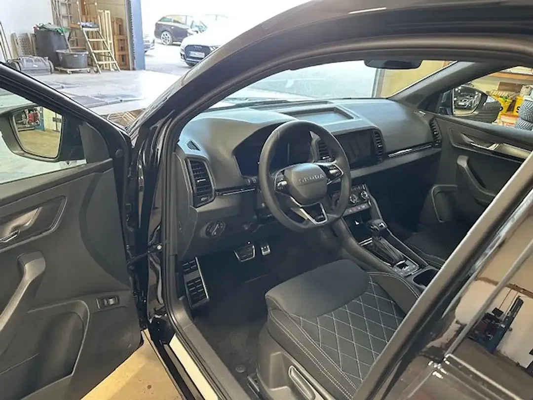 Skoda Karoq - Thumbnail 6