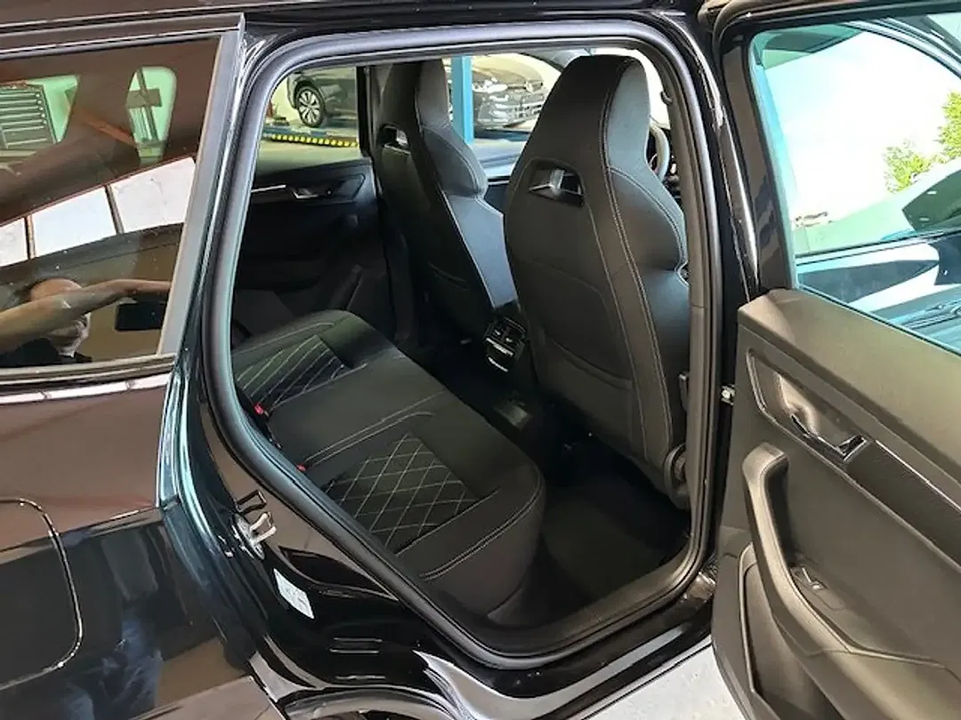 Skoda Karoq - Thumbnail 9