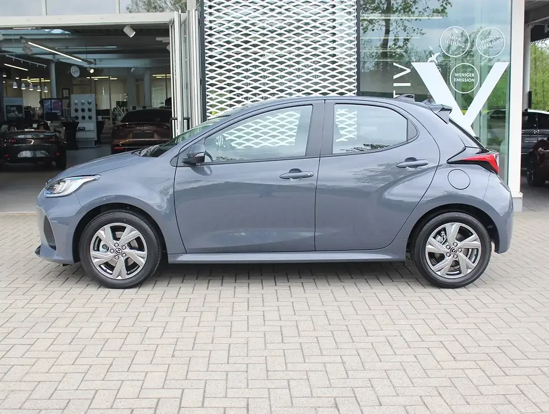 Mazda 2 - Thumbnail 2