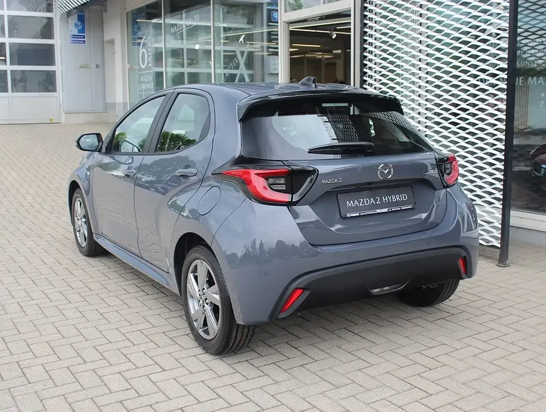 Mazda 2 - Thumbnail 3