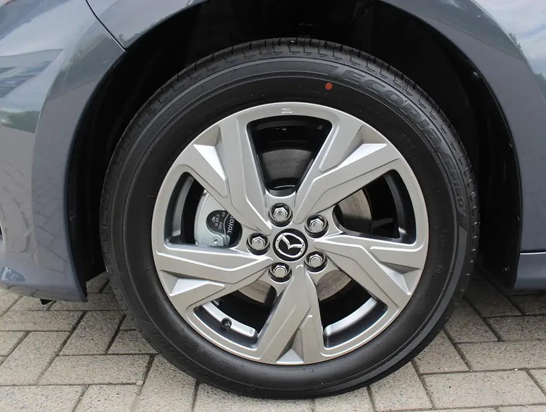 Mazda 2 - Thumbnail 8