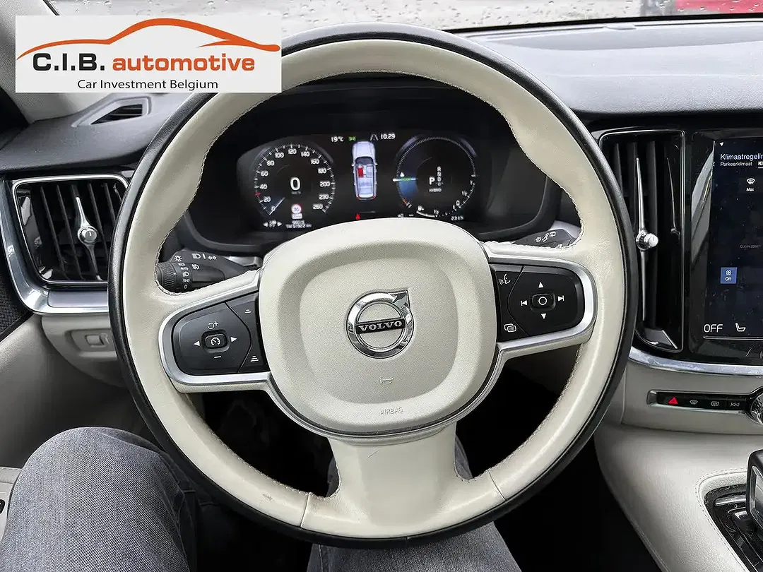 Volvo V60 - Thumbnail 14