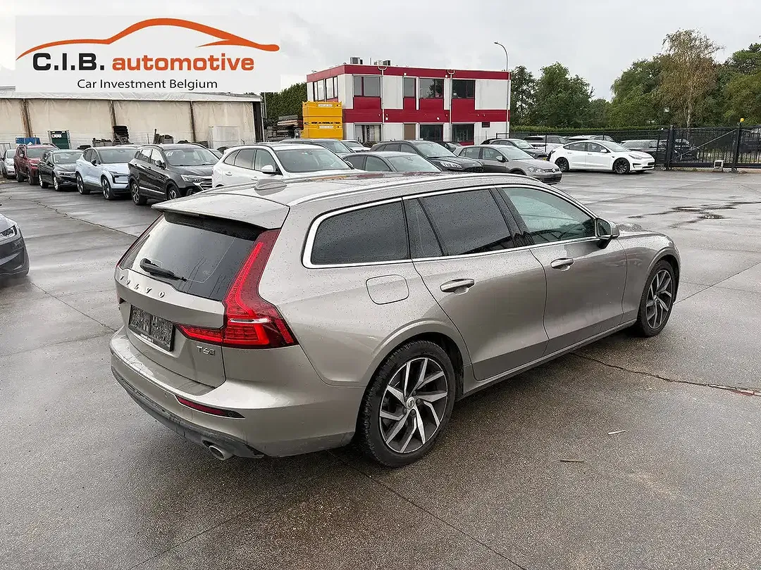 Volvo V60 - Thumbnail 2
