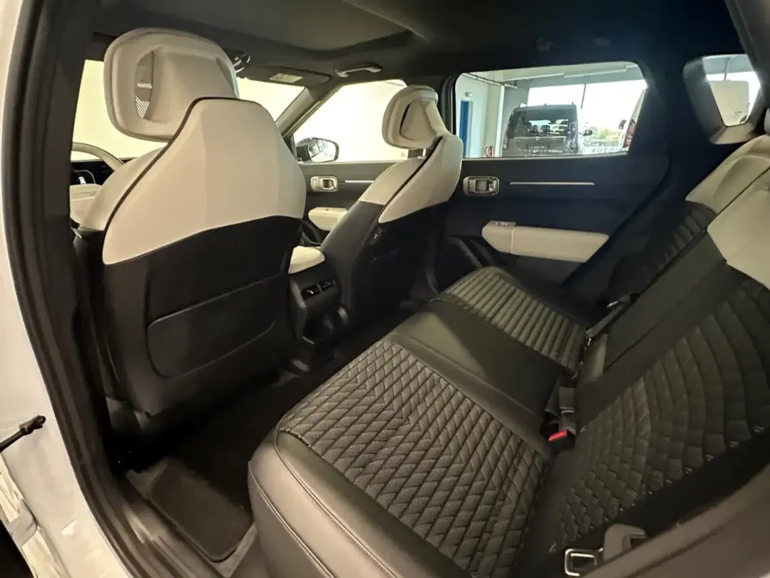 Kia EV4 - Thumbnail 11