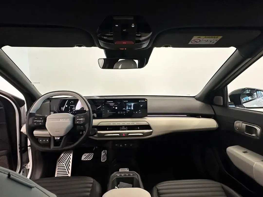 Kia EV4 - Thumbnail 7