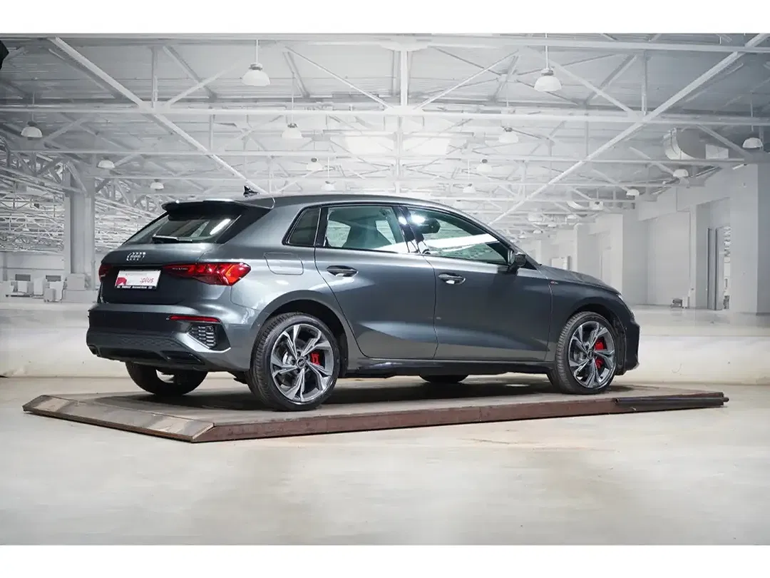Audi A3 - Thumbnail 3