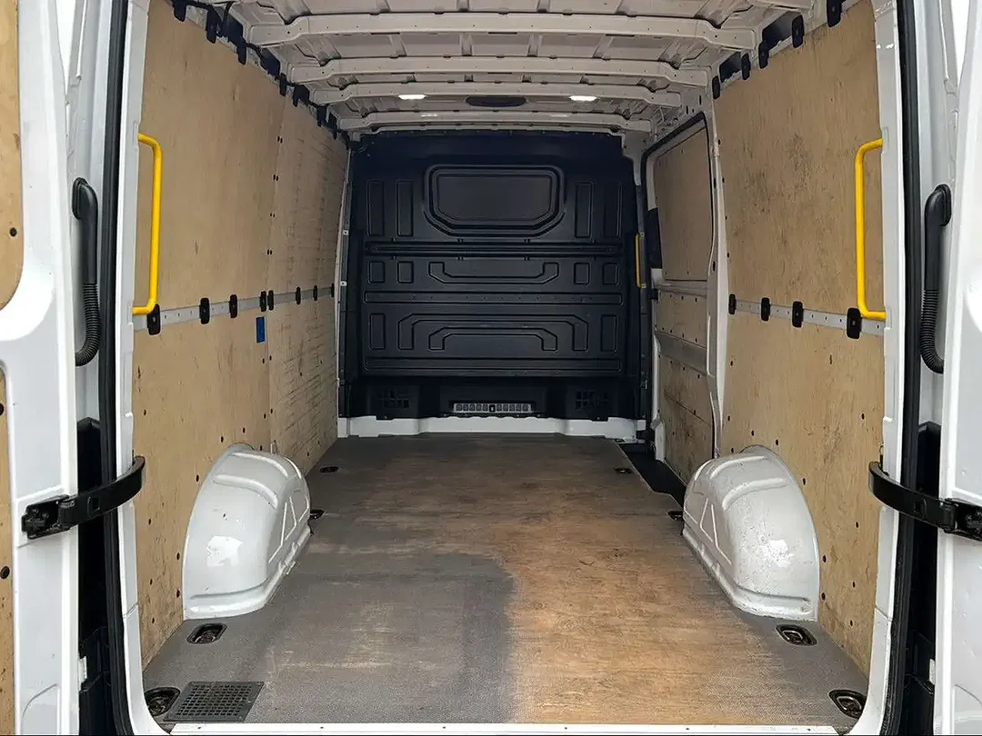 Volkswagen Crafter - Thumbnail 11