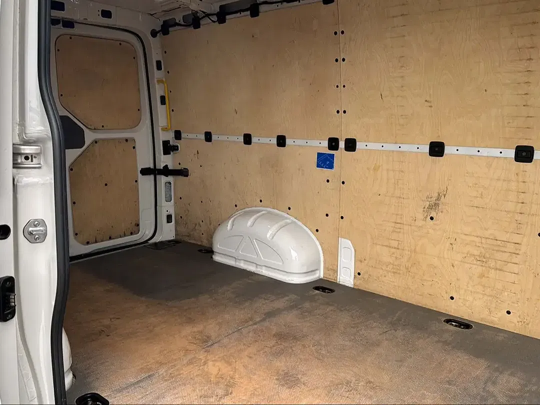 Volkswagen Crafter - Thumbnail 12