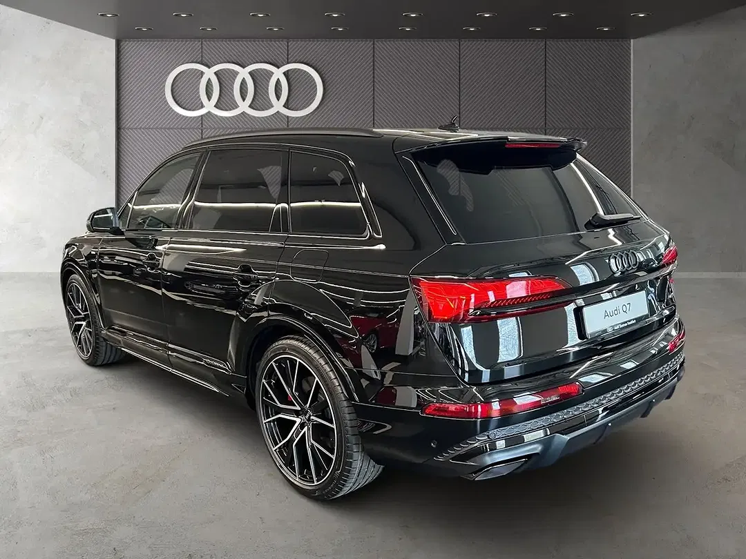 Audi Q7 - Thumbnail 4