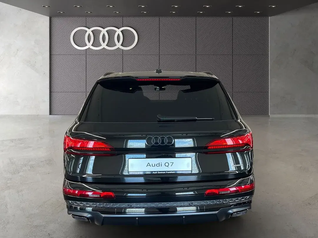 Audi Q7 - Thumbnail 5
