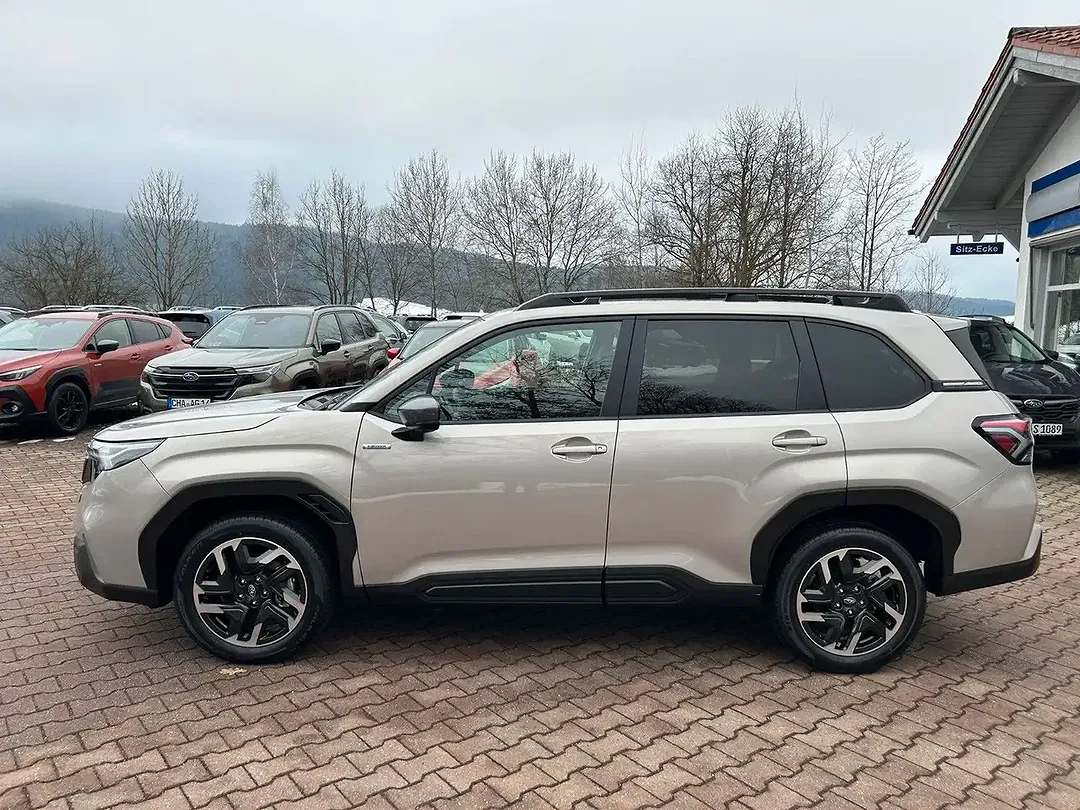 Subaru Forester - Thumbnail 2