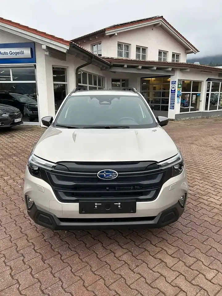 Subaru Forester - Thumbnail 3