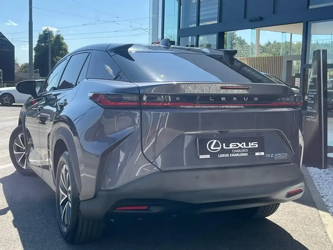 Lexus RZ - Thumbnail 4