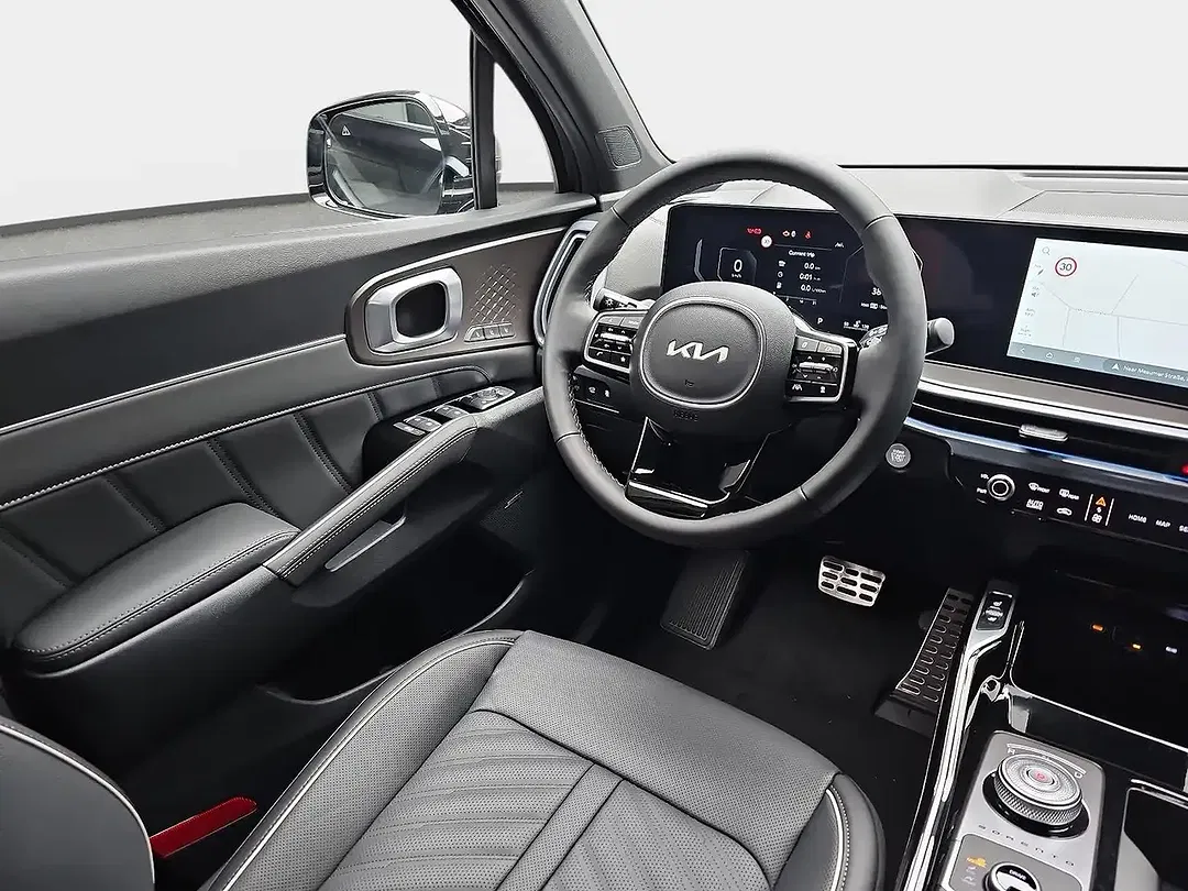 Kia Sorento - Thumbnail 8