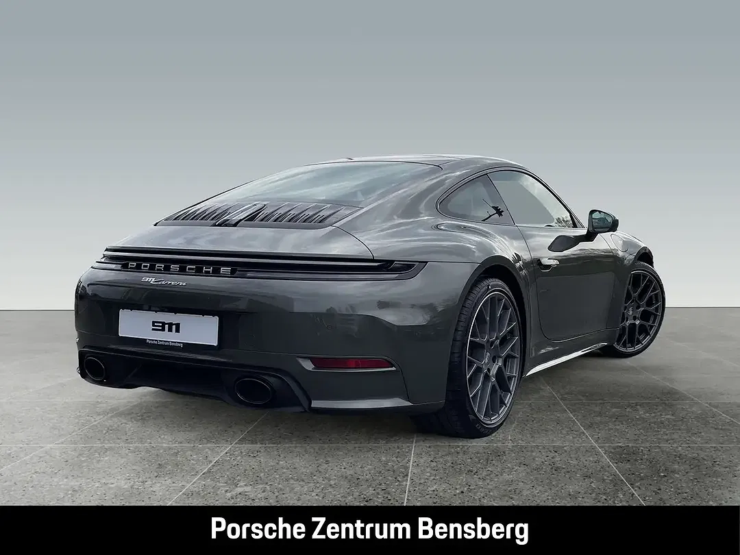 Porsche 992 - Thumbnail 4