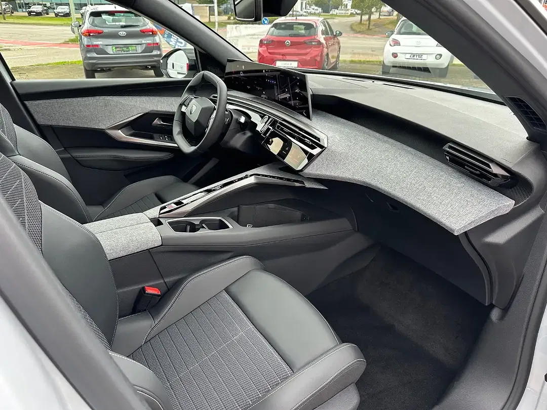 Peugeot 5008 - Thumbnail 9