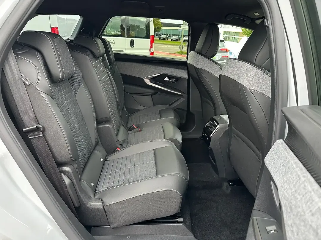 Peugeot 5008 - Thumbnail 8