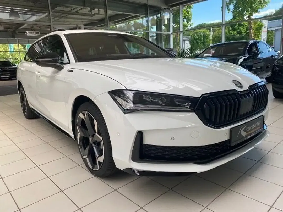 Skoda Superb - Thumbnail 4
