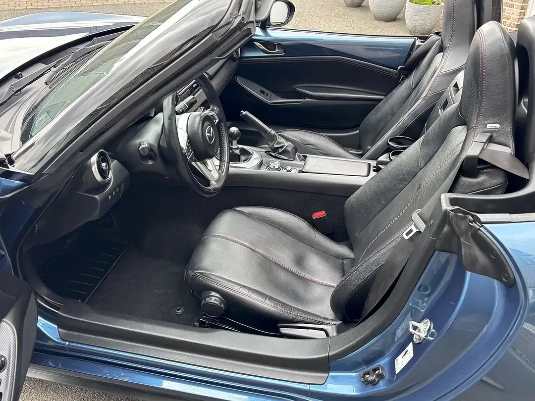 Mazda MX-5 - Thumbnail 10
