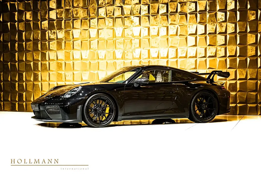 Porsche 992 - Thumbnail 5