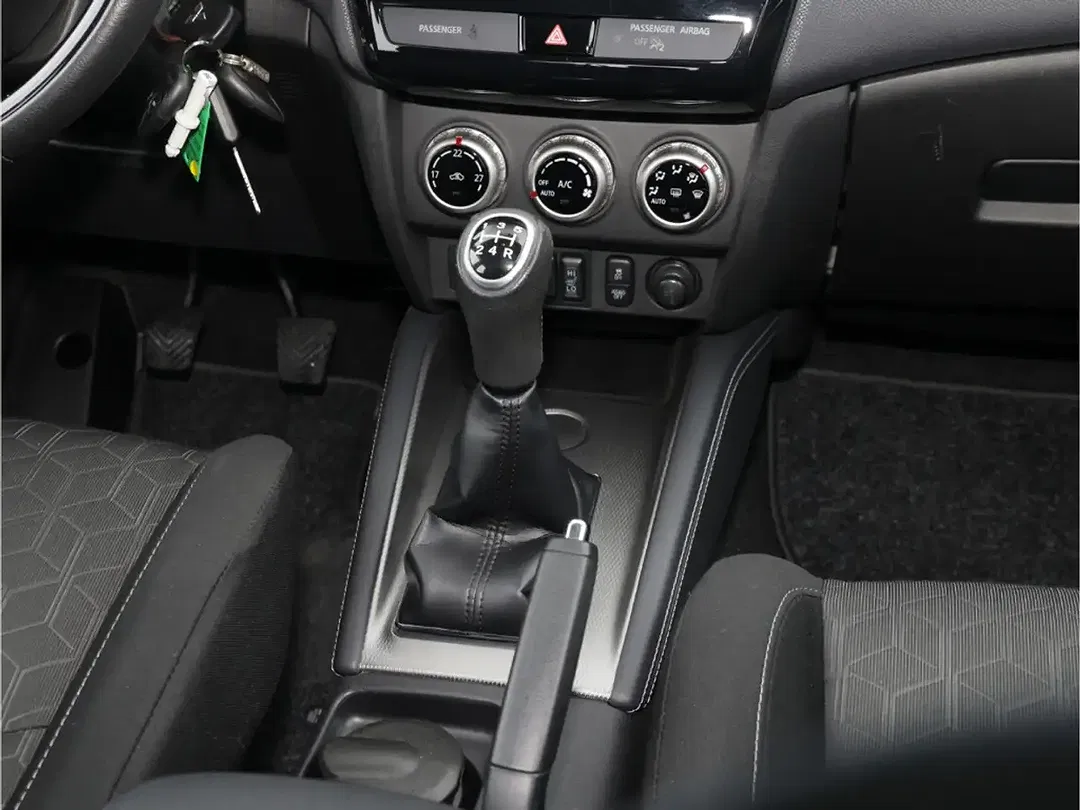 Mitsubishi ASX - Thumbnail 11