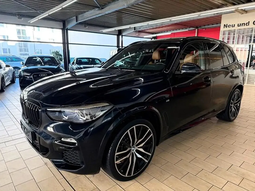 BMW X5 - Thumbnail 2