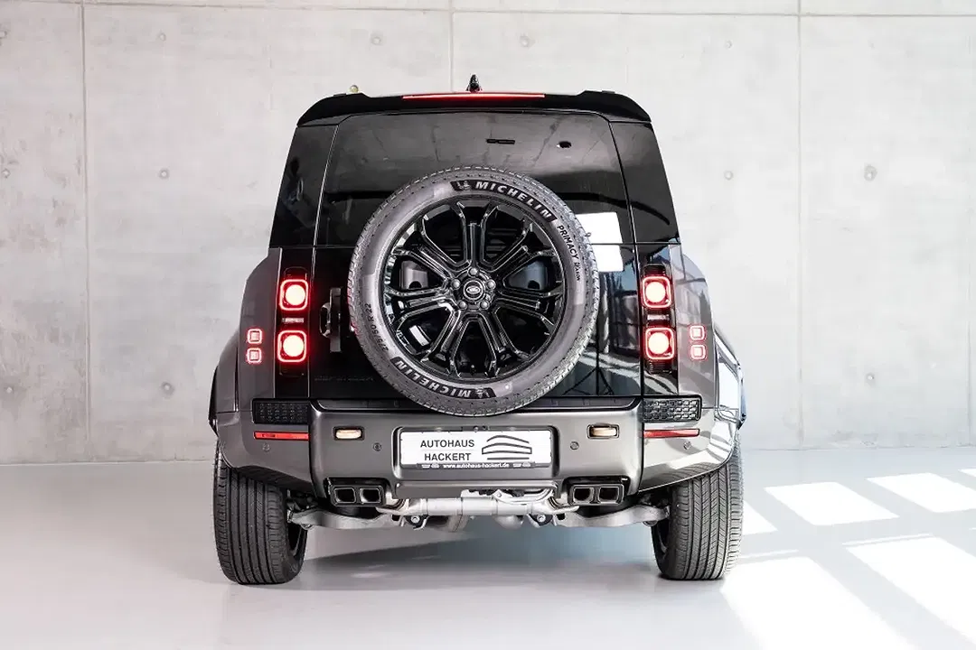 Land Rover Defender - Thumbnail 8